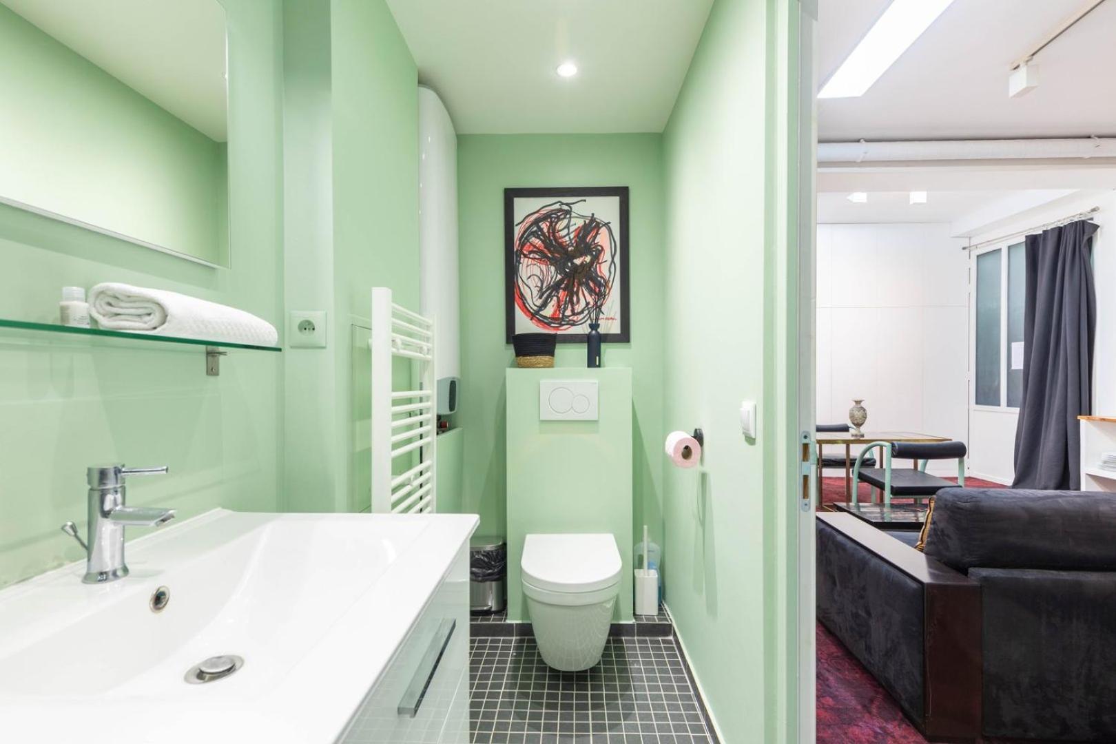 Guestready - Artist Loft With A Vertical Garden باريس المظهر الخارجي الصورة